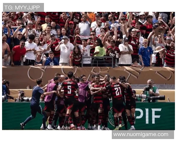 布里斯班与蔚山时代的激烈对决展现足球魅力与战术智慧的巅峰较量